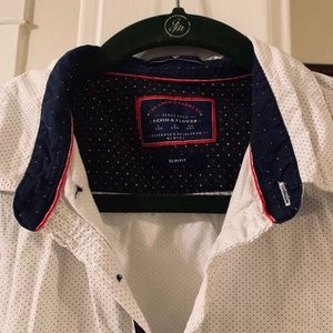 Short sleeve button up